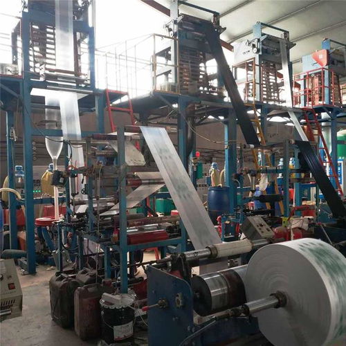 垃圾袋吹膜機(jī)價(jià)格解析與設(shè)備選型指南——以莒縣景琪塑料機(jī)械廠為例